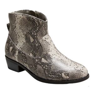 Girls Graciela Snake Print Western Ankle Boots